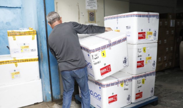 RN inicia distribuição de 29 mil vacinas contra dengue em 19 municípios 